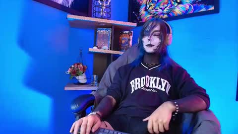 Snapshot of luxiel_ chatting on March 7, 11:24 pm Luxiel 3 online show from March 7, 11:24 pm