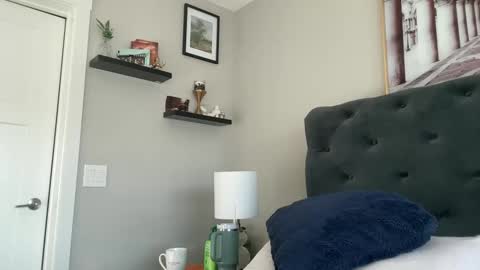 Snapshot of luxlovely111 chatting on January 21, 5:51 pm Lucylux1 online show from January 21, 5:51 pm