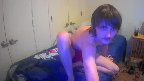 luxologan online show from March 31, 8:15 am