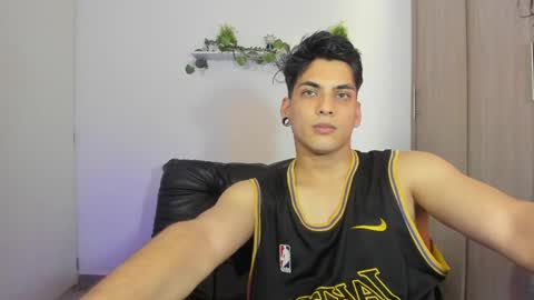 luxrx online show from April 28, 6:13 pm