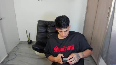 luxrx online show from May 3, 4:35 pm