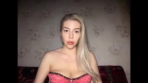 LuxSonyaStar online show from May 31, 8:21 pm