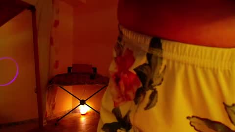 Liss online show from May 2, 3:39 pm