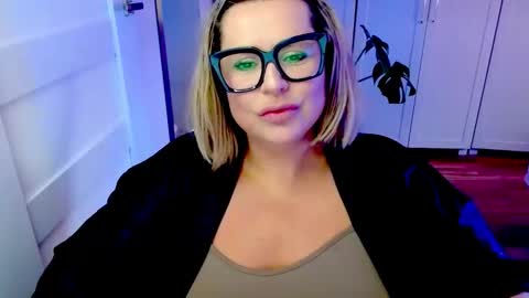 Diana online show from May 7, 6:19 am