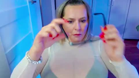 Diana online show from May 14, 6:42 am