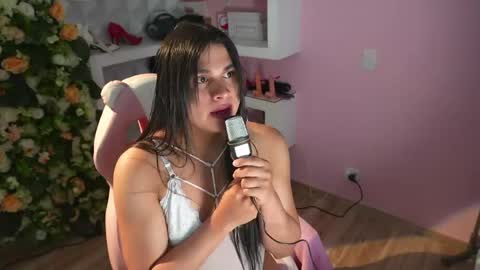 Luz online show from May 19, 4:35 pm