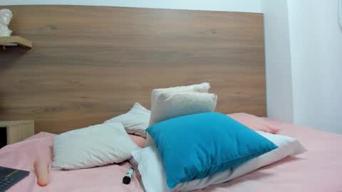 Luz online show from February 11, 11:59 am