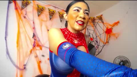 luzcastillo07 online show from October 30, 5:31 am