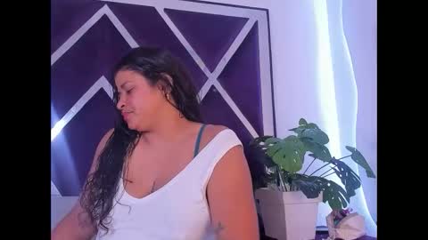 Snapshot of luzenaasm chatting on October 5, 4:22 am luzenaasm online show from October 5, 4:22 am