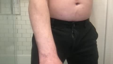 lvguynextdoor440656 online show from May 4, 9:33 pm