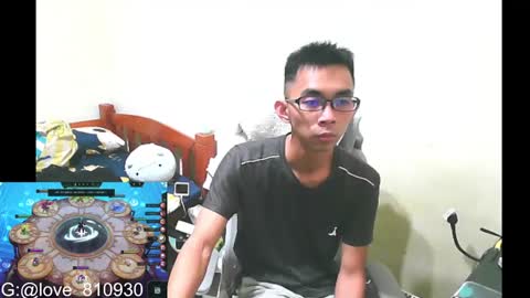Snapshot of lvoe810930 chatting on December 29, 10:34 am lvoe810930 online show from December 29, 10:34 am