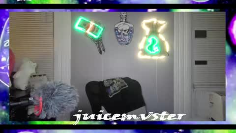 Snapshot of lxrdhxkvgemvsterjuice chatting on September 16, 1:50 am lxrdhxkvgemvsterjuice online show from September 16, 1:50 am