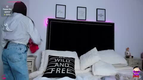 lya_brown online show from February 4, 12:44 pm