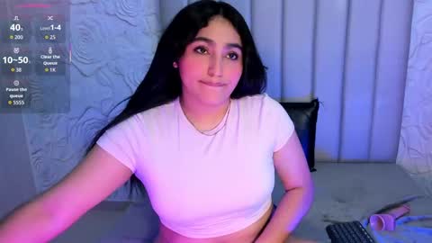 Snapshot of lya_dubois_ chatting on April 16, 9:39 pm LYA DUBOIS online show from April 16, 9:39 pm