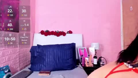 Snapshot of lyaa_collins_ chatting on October 7, 10:56 am Lya online show from October 7, 10:56 am