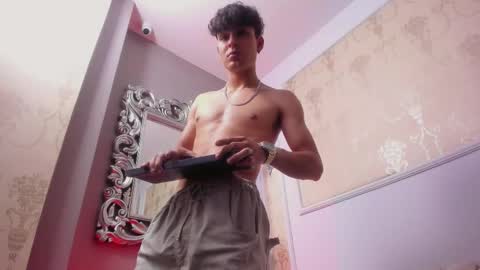 Lyan online show from February 5, 3:44 am