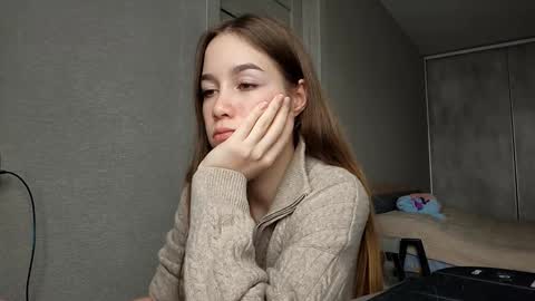 Mia online show from February 10, 4:38 am