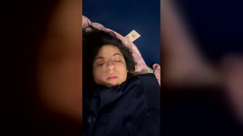 lydiasheer online show from March 31, 3:19 am