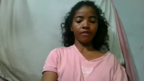 Snapshot of lydie856696 chatting on June 7, 2:48 am lydie856696 online show from June 7, 2:48 am