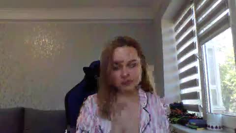 Tina online show from May 5, 8:22 am