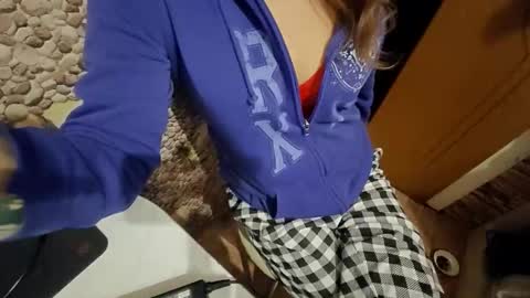 Snapshot of lygcppzzdkqm chatting on February 27, 3:28 am zzz online show from February 27, 3:28 am