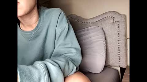 Olivia online show from December 3, 2:58 am