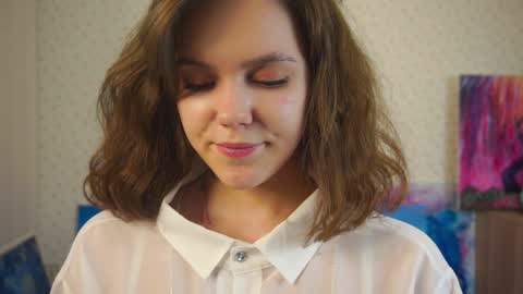 Snapshot of lyle_art chatting on January 30, 6:24 am hi im Lyle online show from January 30, 6:24 am