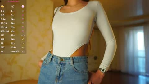 Snapshot of lyle_art chatting on March 17, 3:55 am hi im Lyle online show from March 17, 3:55 am