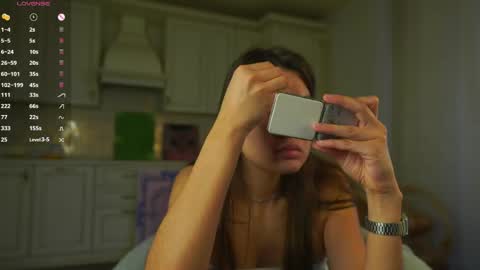 Snapshot of lyle_art chatting on March 27, 3:01 am hi im Lyle online show from March 27, 3:01 am