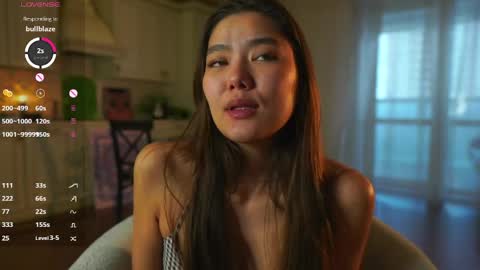 Snapshot of lyle_art chatting on April 4, 3:38 am hi im Lyle online show from April 4, 3:38 am