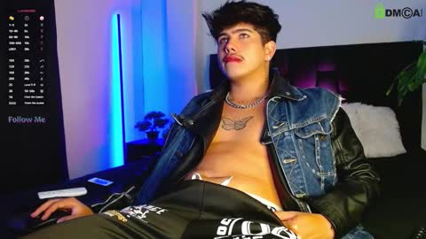 Lyle Bennett Freelance Model online show from September 21, 12:29 pm