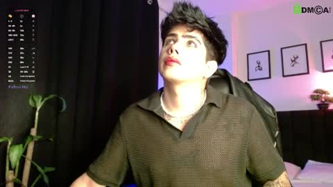 Snapshot of lylebennett_ chatting on March 30, 10:38 am Lyle Bennett Freelance Model online show from March 30, 10:38 am