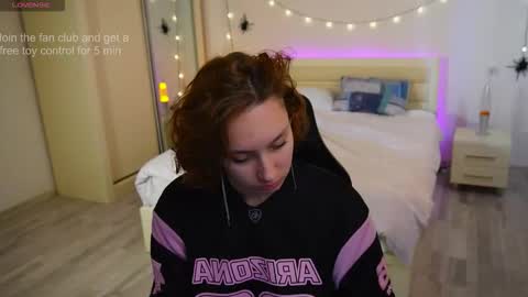 Lylian online show from October 28, 7:01 am