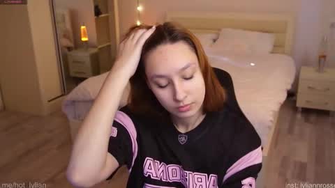 Lylian online show from November 3, 7:09 am