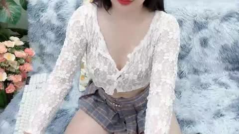 lyly_sweet97 online show from April 28, 2:21 am
