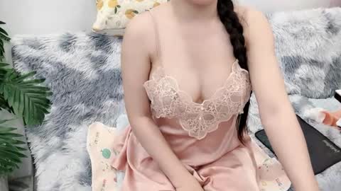 lyly_sweet97 online show from June 29, 1:23 am