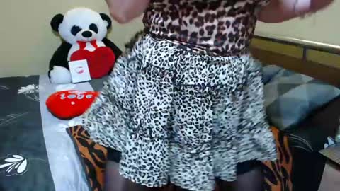 Lyly us online show from May 31, 2:02 pm