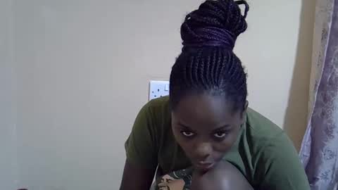 lyn_anna online show from September 23, 9:34 am