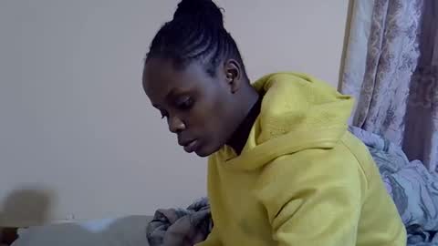 lyn_anna online show from October 11, 7:34 pm