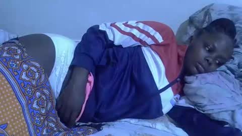 lyn_anna online show from May 8, 3:01 am