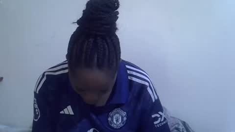 lyn_anna online show from May 11, 6:19 am