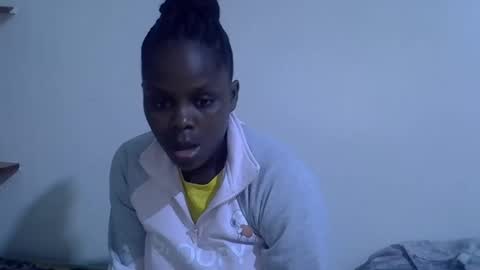 lyn_anna online show from May 16, 12:29 am