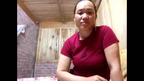 lyn_eva online show from May 13, 10:23 am