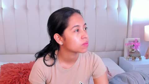 Lyn online show from December 18, 11:05 am