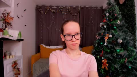 Sara online show from January 5, 7:17 pm