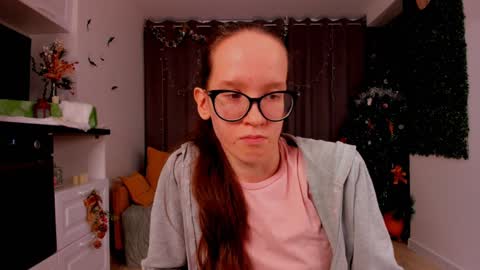 Sara online show from January 14, 7:32 pm