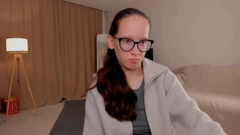 Sara online show from September 24, 4:21 pm