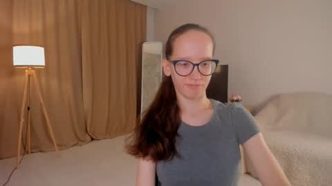 Sara online show from October 19, 4:07 pm