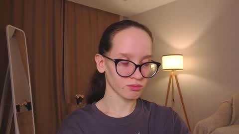 Snapshot of lynettebails chatting on February 14, 4:26 pm Sara online show from February 14, 4:26 pm