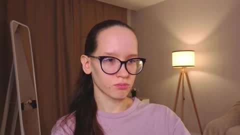 Snapshot of lynettebails chatting on February 19, 4:14 pm Sara online show from February 19, 4:14 pm